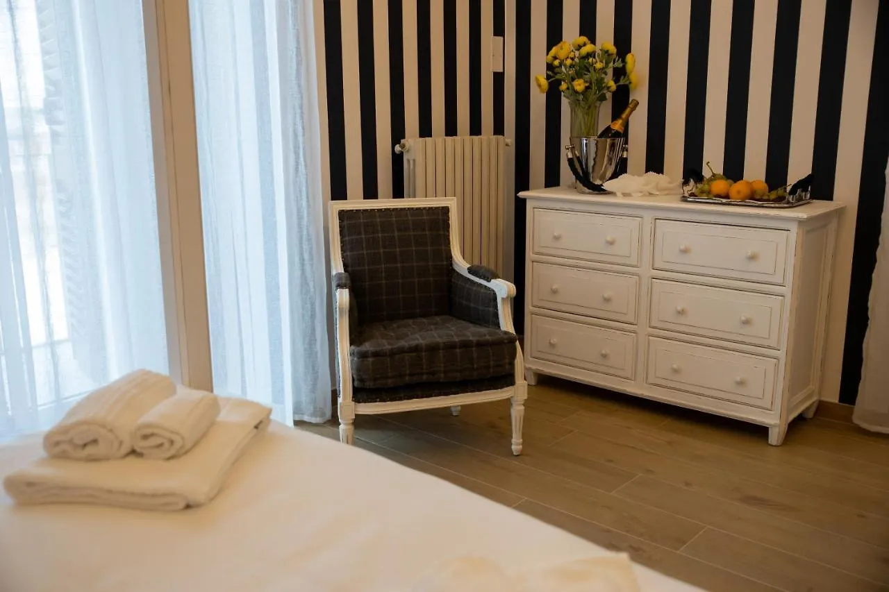 Le Residenze Del Capitano Hotell Bari 0*,