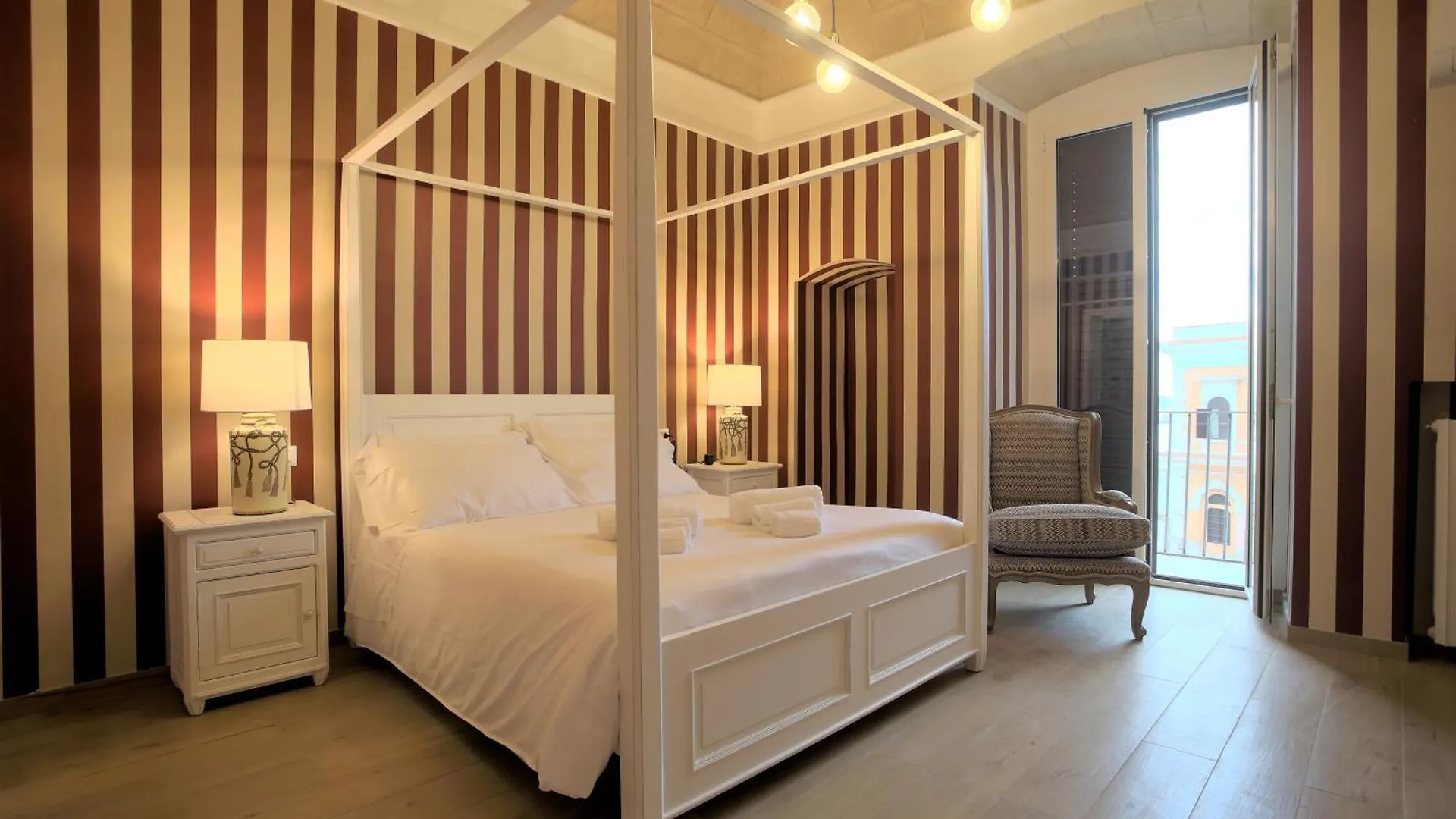 Hotel Le Residenze Del Capitano Bari 0*,  Italia